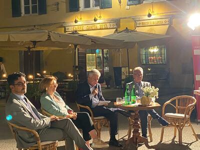 Una seconda splendida serata al ciclo d&#039;incontri organizzati in Piazza San Frediano