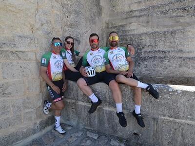 &quot;La Ricerca sui pedali&quot; fa tappa a Lucca. Solidarietà e speranza in sella per la fibrosi cistica