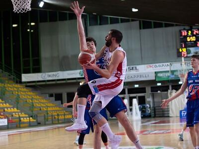 Basket Club Lucca corsaro in quel di Casale Monferrato