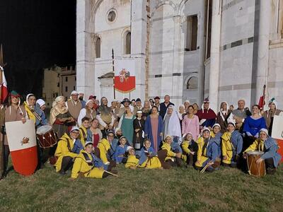 Le Contrade San Paolino in trasferta alle Calendimaggio: sfideranno la Compagnia Balestrieri di Assisi