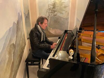 Notizia da Corsera: l&#039;inviato Marco Gasperetti al pianoforte di Michele Tambellini al Caffè Santa Zita