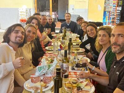 Dal Portogallo alla scoperta di Lucca: gruppo di giornalisti internazionali in città per un reportage