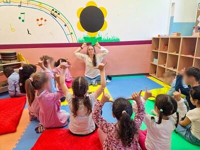 A Porcari i bambini comunicano anche con le mani: laboratorio Lis alla scuola dell&#039;infanzia