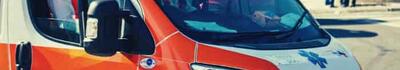 Grave incidente in autostrada: auto contro moto sulla A11, giovane centauro ricoverato in codice rosso