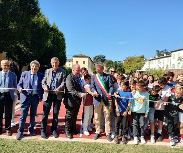 Nuova vita per gli impianti sportivi della scuola media Carducci: lavori per 360mila euro