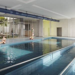 piscina inclusiva