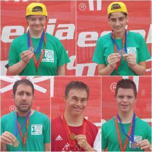 i cinque atlete del nuoto