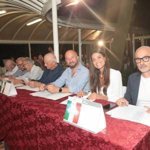 LA GIURIA DELLA SERATA